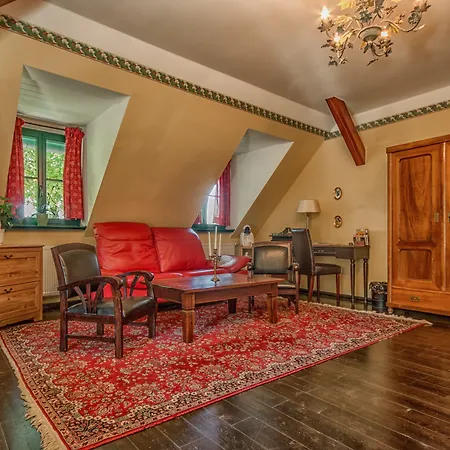 Zur Henne Отель Наумбург