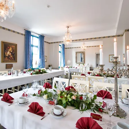Zur Henne Hotel 3*