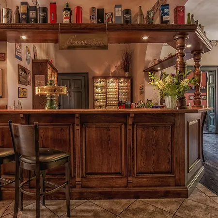 Zur Henne Отель 3*