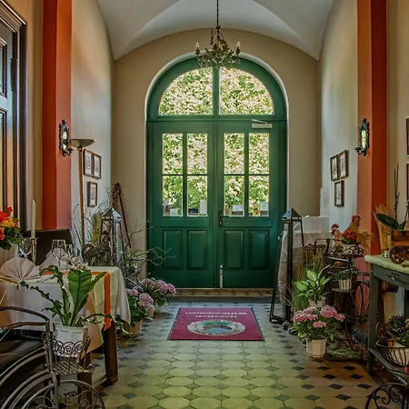 Отель Zur Henne 3*