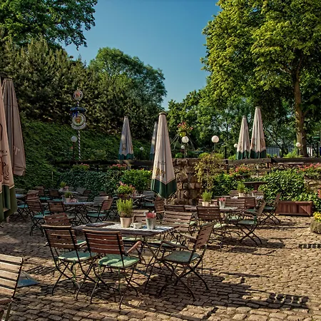 Отель Zur Henne 3*