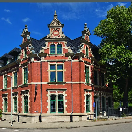 Zur Henne 3* Наумбург