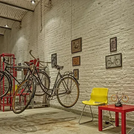 Отель Zur Henne Наумбург