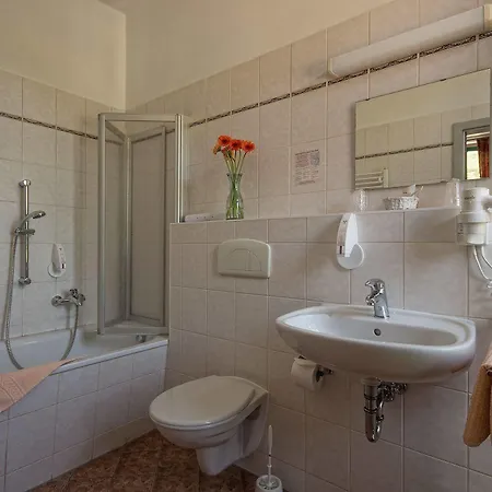 Zur Henne Hotel Naumburg (Saale)