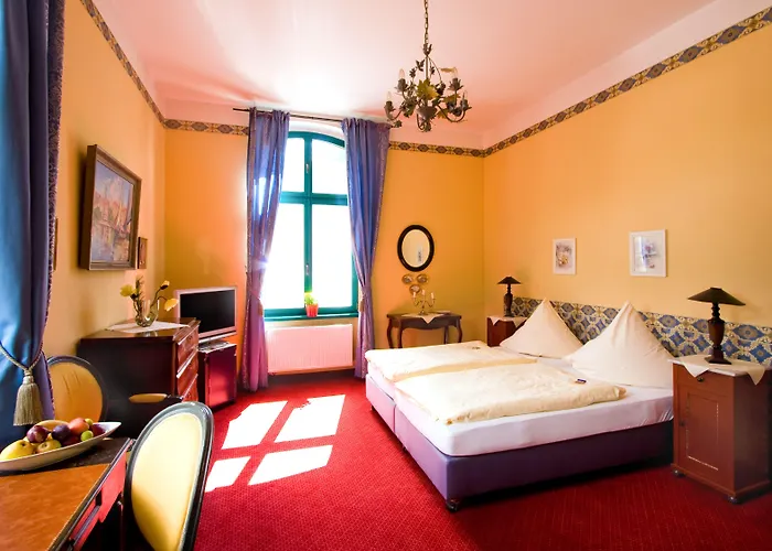 Otel Zur Henne Naumburg (Saale)