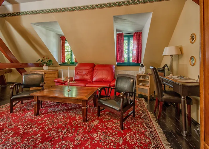 Otel Zur Henne Naumburg (Saale)