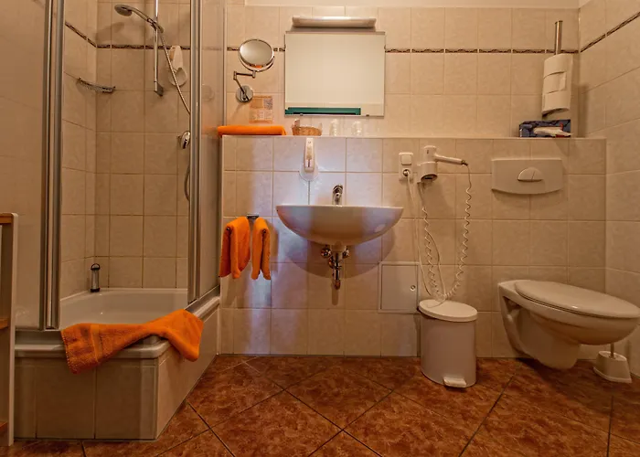 Zur Henne 3* Naumburg (Saale)