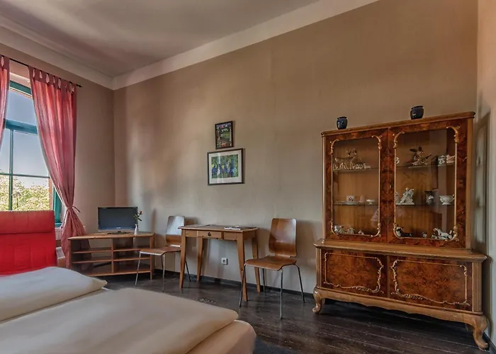 Zur Henne 3* Naumburg (Saale)