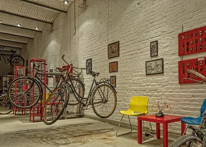 Otel Zur Henne Naumburg (Saale)